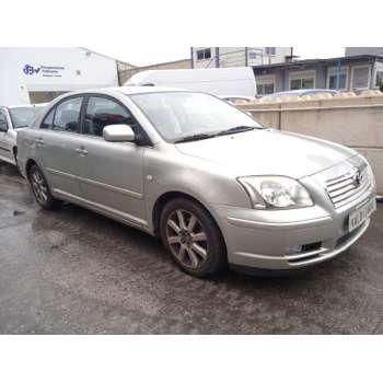 TOYOTA AVENSIS BERLINA (T25)