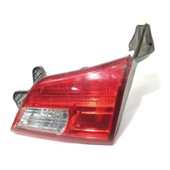 PILOTO TRASERO DERECHO INTERIOR 84912AJ250 
