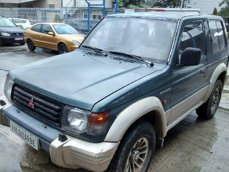 MITSUBISHI MONTERO (V20/V40)