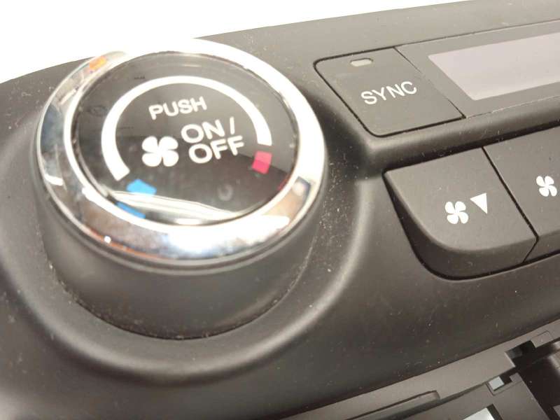 Recambio de mando climatizador para honda cr-v 1.6 dtec cat referencia OEM IAM 79600T1TG611M1 - Negro 5