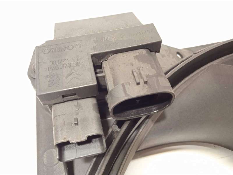 Recambio de electroventilador para peugeot 207 cc básico referencia OEM IAM 9653804080  9812028580 - Azul 3