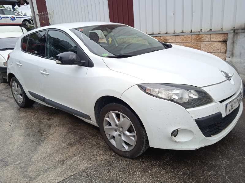 RENAULT MEGANE III BERLINA 5 P