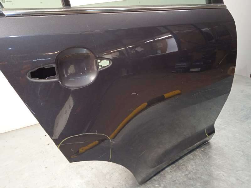 Recambio de puerta trasera derecha para kia sportage drive 4x2 referencia OEM IAM 770043W000 - Gris 4