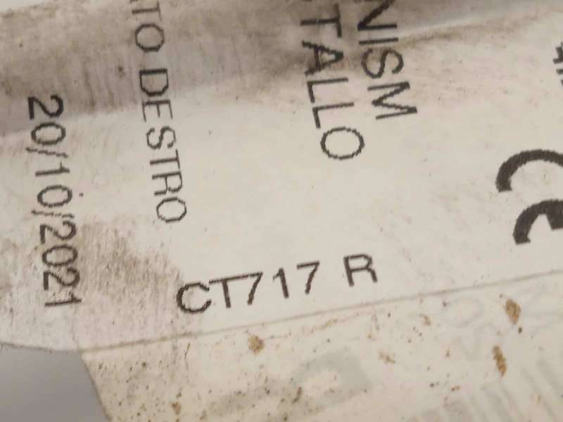 Recambio de elevalunas delantero derecho para citroën c3 live edition referencia OEM IAM CT717R  9222FP - Negro 5
