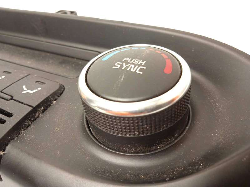 Recambio de mando climatizador para kia carens ( ) basic referencia OEM IAM 97250A4AB0CA - Blanco 4