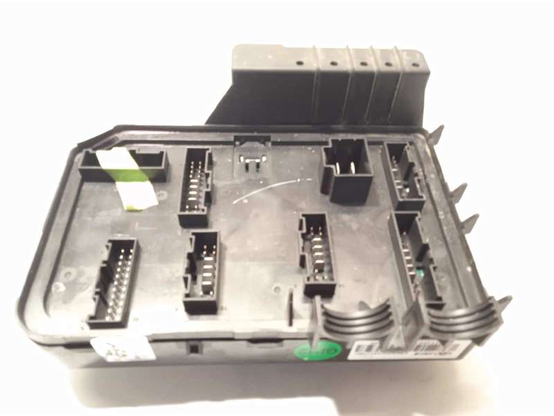 Recambio de caja reles / fusibles para maxus edeliver 9 furgoneta electric (sv63c, sv63d) referencia OEM IAM C00365214 - Blanco 3