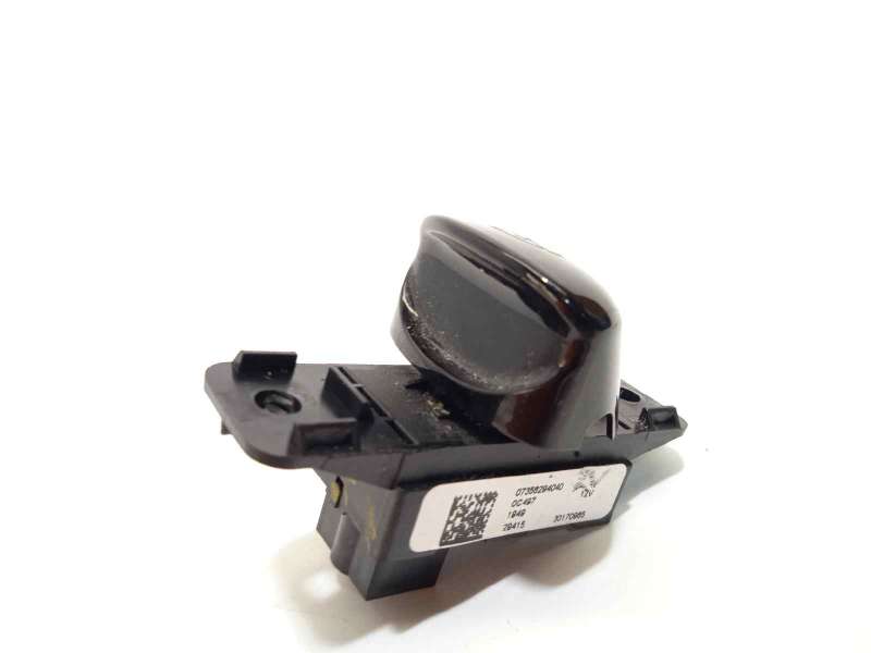 Recambio de mando elevalunas delantero izquierdo para fiat 500 1.2 referencia OEM IAM 07356294040  735629404 - Blanco 2