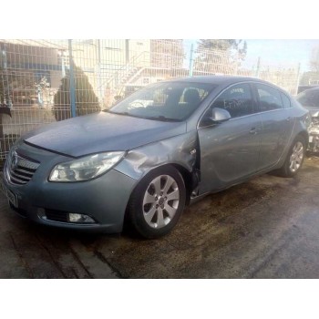 opel insignia berlina del año 2010