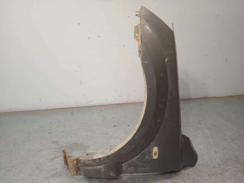 Recambio de aleta delantera izquierda para kia sorento 2.5 crdi cat referencia OEM IAM 663113E141 3