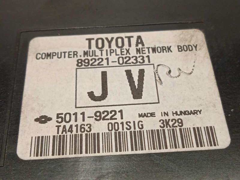 Recambio de centralita confort para toyota auris 1.8 16v (híbrido) referencia OEM IAM 8922102331  50119221 - Blanco 3