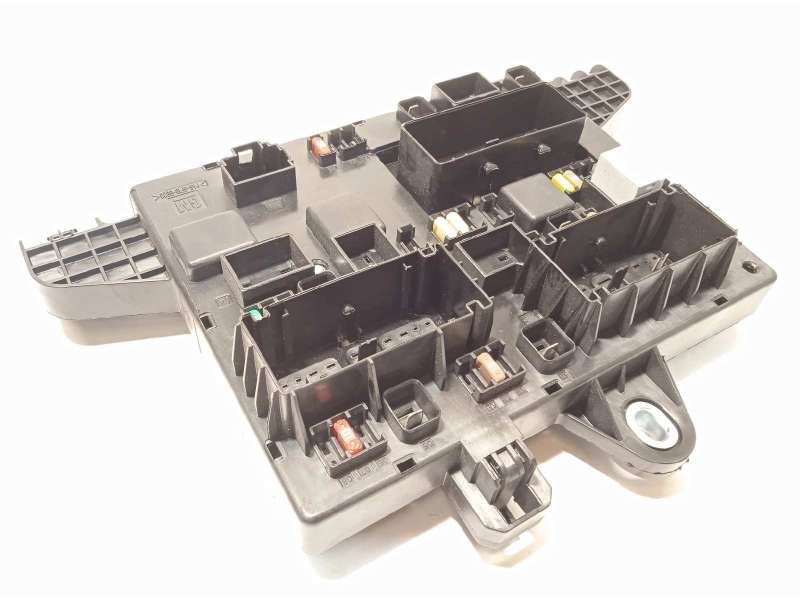 Recambio de caja reles / fusibles para opel zafira tourer 2.0 cdti cat referencia OEM IAM 13368651  365927271 - Azul 4