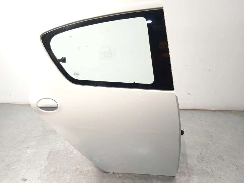Recambio de puerta trasera derecha para toyota aygo (kgb/wnb) 1.0 cat referencia OEM IAM 670030H010 - Blanco 2