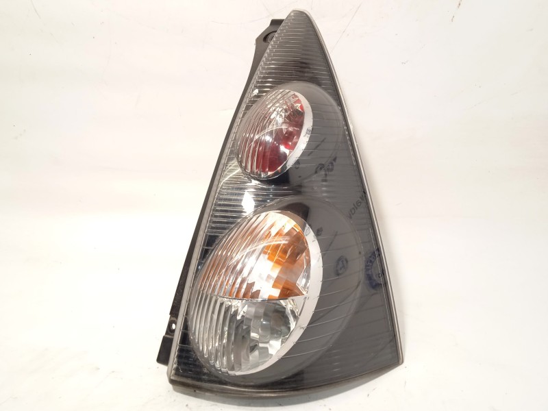PILOTO TRASERO DERECHO 815500H060 6351X8 