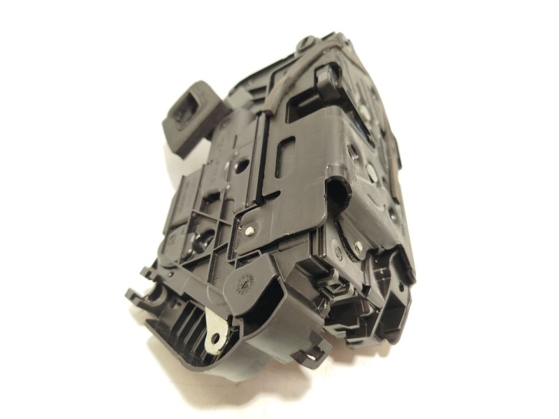 CERRADURA PUERTA TRASERA DERECHA 5TA839016L 