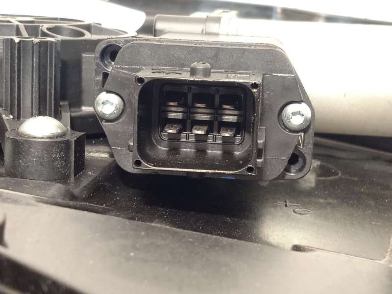Recambio de elevalunas trasero derecho para alfa romeo giulietta (191) progression referencia OEM IAM 505253830 - Blanco 4