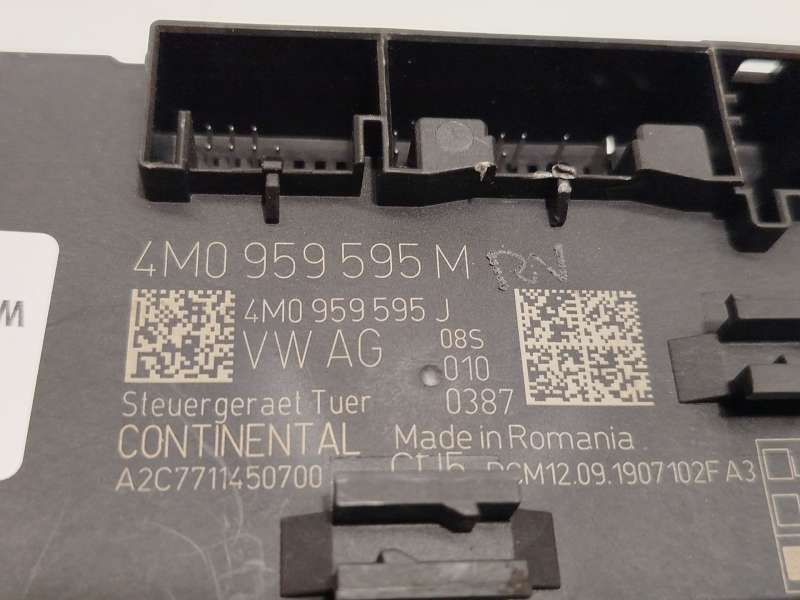 Recambio de centralita confort para audi e-tron (gen) 50 quattro referencia OEM IAM 4M0959595M  A2C7711450700 - Negro 4