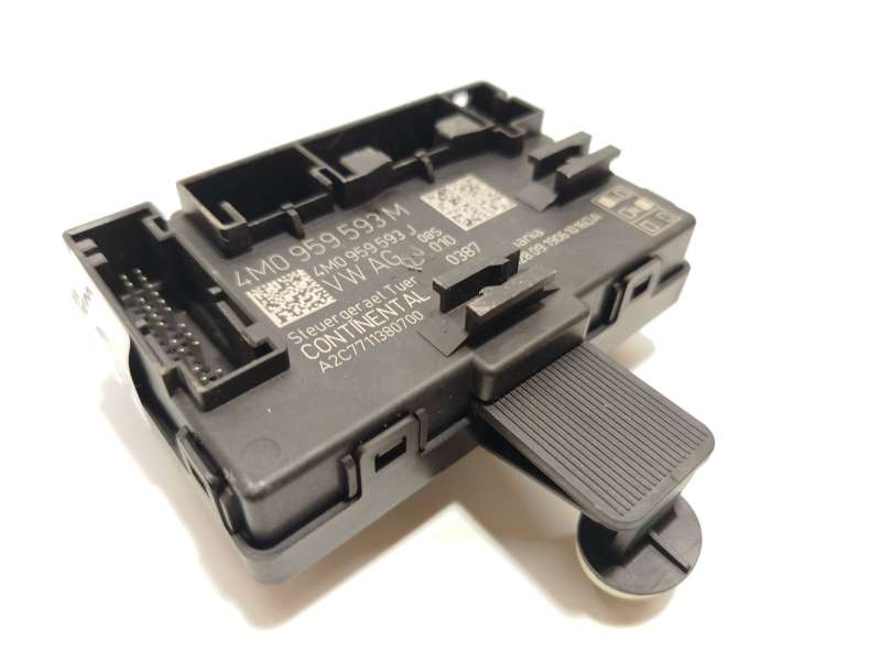 Recambio de centralita confort para audi e-tron (gen) 50 quattro referencia OEM IAM 4M0959593M  A2C7711380700 - Negro 4