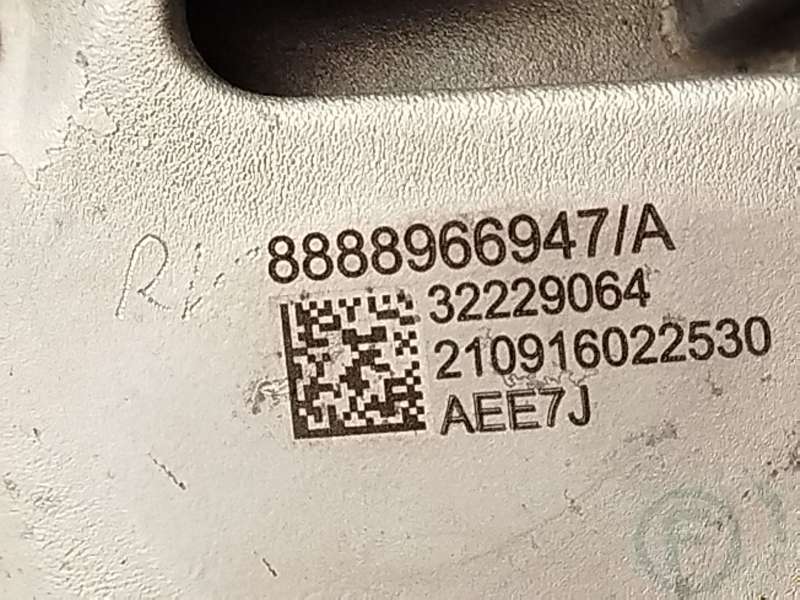 Recambio de mangueta trasera izquierda para lynk & co 01 phev referencia OEM IAM 8888966947  32229064 - Negro 4