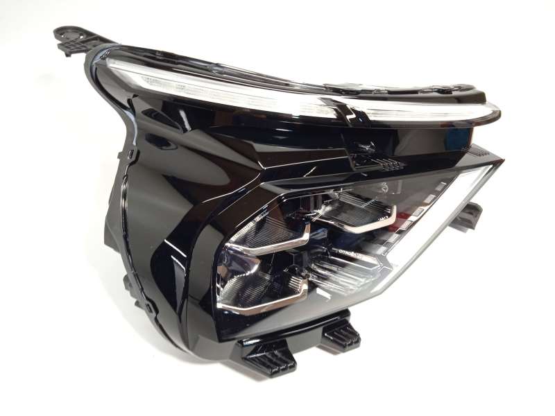 Recambio de faro derecho para citroën c4 iii 1.2 referencia OEM IAM 9830649280  73374698 2