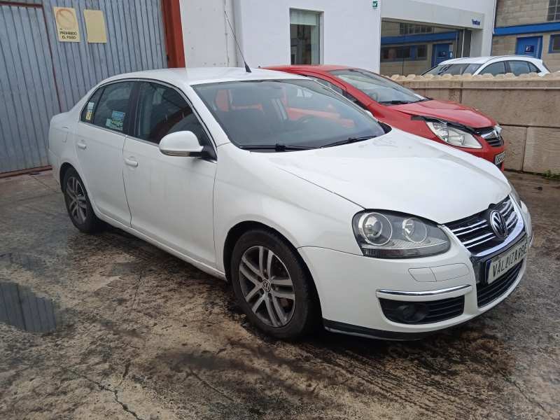 VOLKSWAGEN JETTA (1K2)