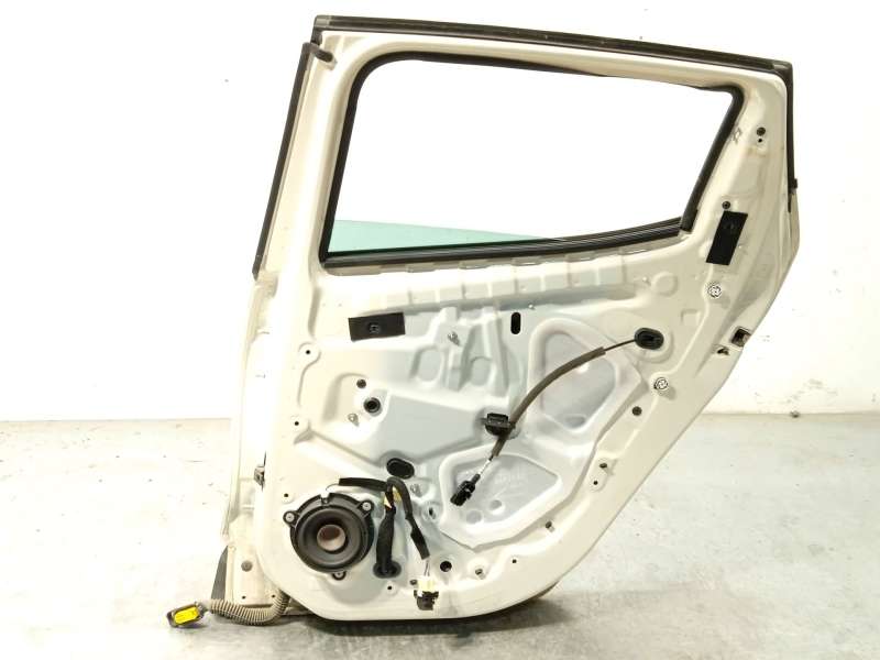 Recambio de puerta trasera derecha para renault clio iv (bh_) 1.5 dci 90 referencia OEM IAM 821008626R 4