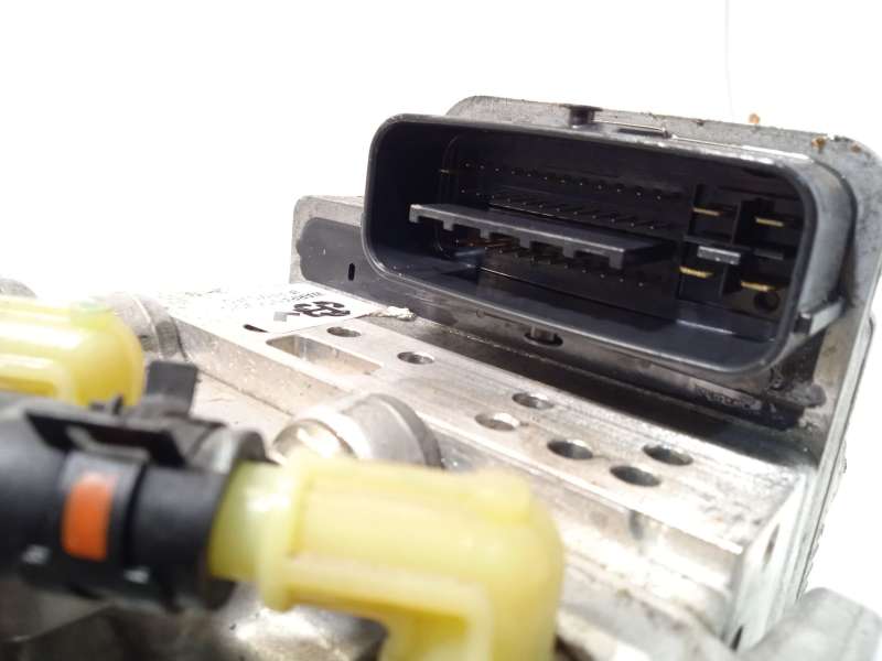 Recambio de abs para toyota yaris (_p13_) 1.5 hybrid (nhp130_) referencia OEM IAM 4721052180 4727047030 4
