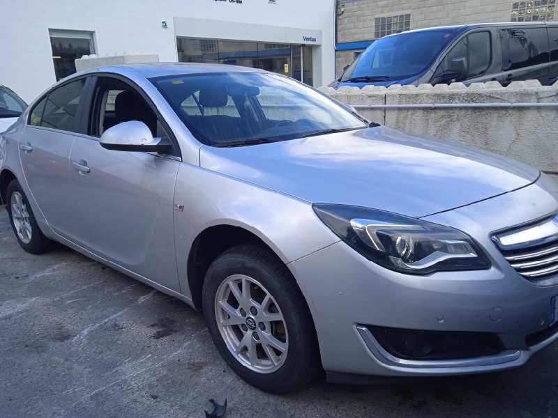 OPEL INSIGNIA BERLINA