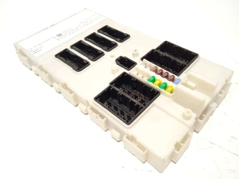 CAJA RELES / FUSIBLES 61359383178 
