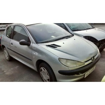 peugeot 206 berlina del año 2002