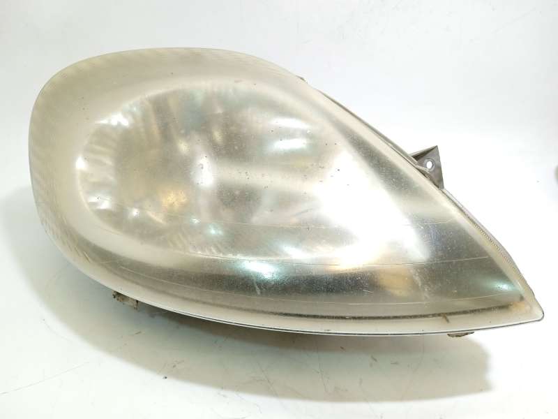 Recambio de faro derecho para opel vivaro a autobús (x83) 1.9 dti (f7, j7, a07) referencia OEM IAM 91165720  7700311372 - Plata