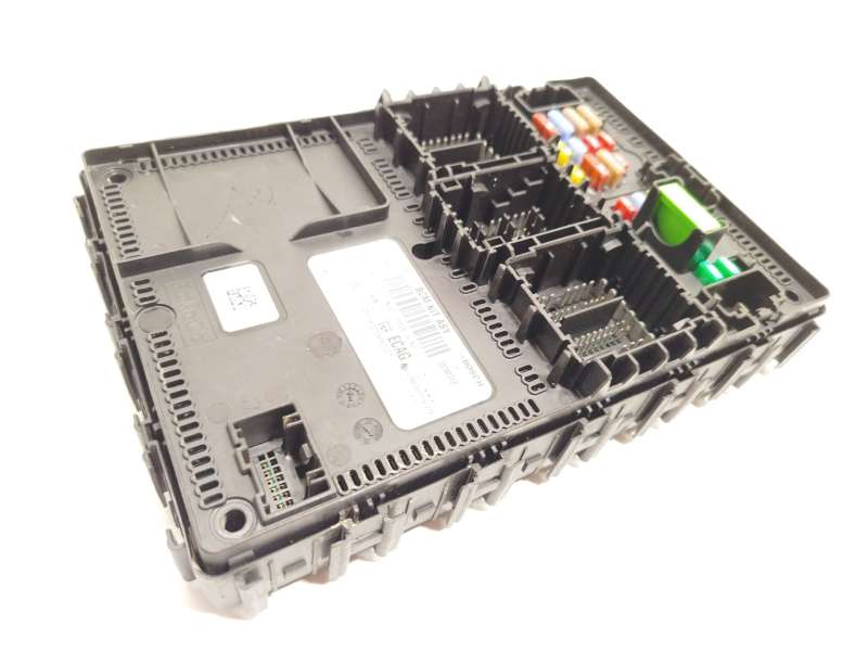 Recambio de caja reles / fusibles para ford tourneo courier 1.0 ecoboost referencia OEM IAM NU5T15604ECAG  F005V04280 - Azul 2