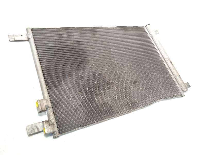 Recambio de condensador / radiador aire acondicionado para volkswagen t-roc (a11, d11) 1.6 tdi referencia OEM IAM 5Q0816411BG - Blanco