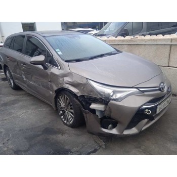 toyota avensis touring sports del año 2016