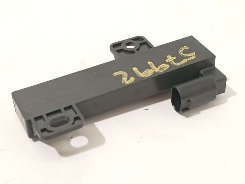 Recambio de antena para maserati levante suv (m161) 3.0 d q4 referencia OEM IAM 68051315AB 04749301AB 2840864000300 2