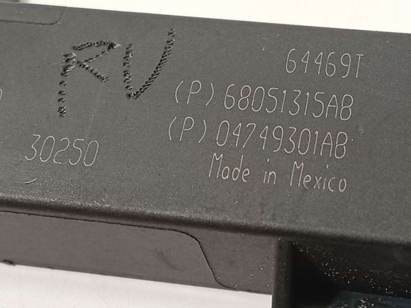Recambio de antena para maserati levante suv (m161) 3.0 d q4 referencia OEM IAM 68051315AB 04749301AB 2840864000300 3