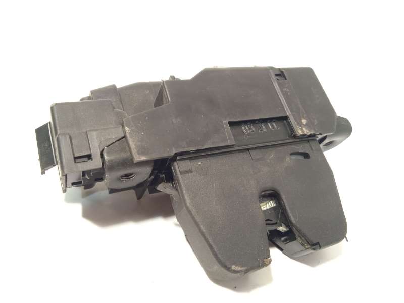 Recambio de cerradura maletero / porton para citroën c3 iii (sx) 1.2 puretech 82 referencia OEM IAM 9816195380 2
