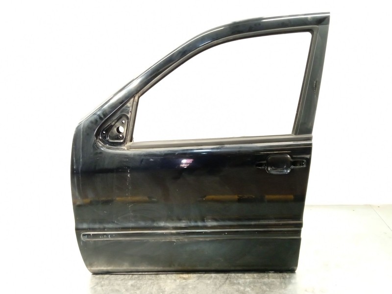 PUERTA DELANTERA IZQUIERDA A1637201505 