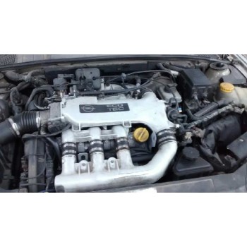 opel vectra b berlina del año 2000