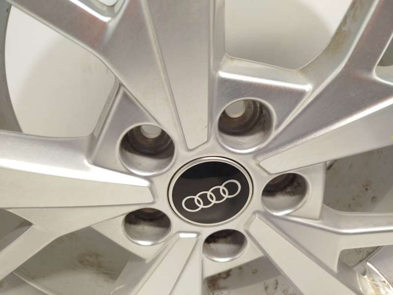 Recambio de llanta para audi q3 sportback (f3n) 35 tdi referencia OEM IAM 83A601025J - Negro 4