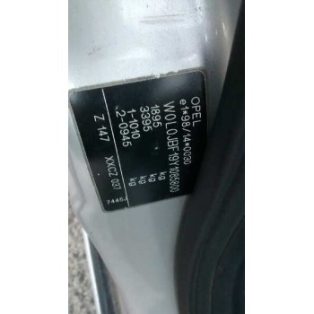 opel vectra b berlina del año 2000