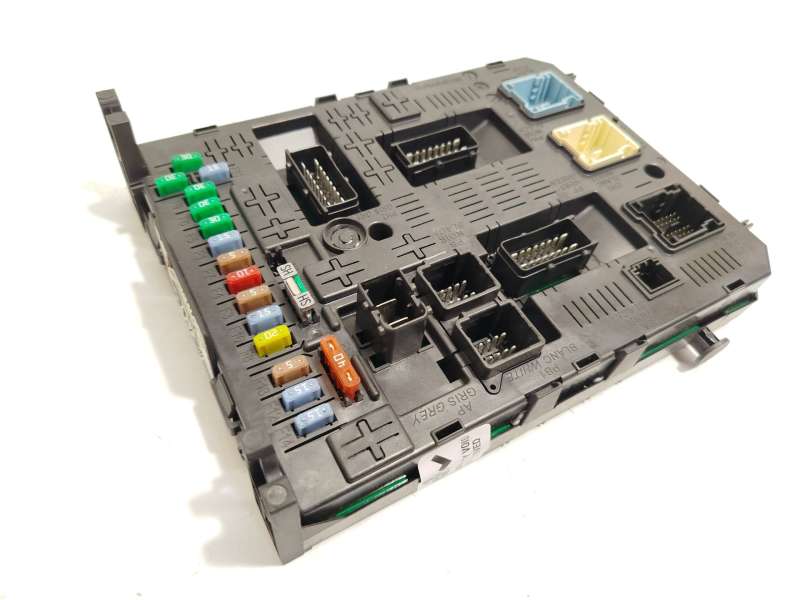 Recambio de caja reles / fusibles para citroën c4 grand picasso i (ua_) 1.6 hdi referencia OEM IAM 9664059080 657064 - Negro