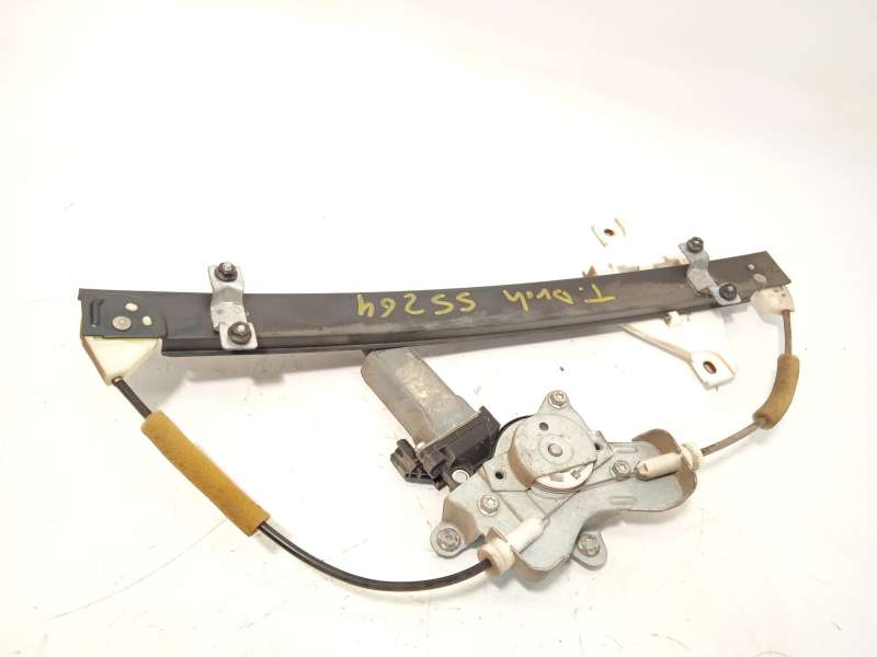 Recambio de elevalunas trasero derecho para ssangyong rodius i 2.7 xdi referencia OEM IAM 7334021001 8810021014 2