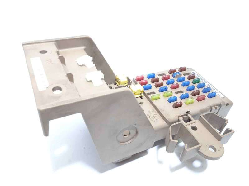 Recambio de caja reles / fusibles para subaru forester s12 2.0 diesel cat referencia OEM IAM 82201FG010 - Blanco 2