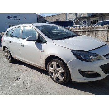 opel astra j sports tourer (p10) del año 2015