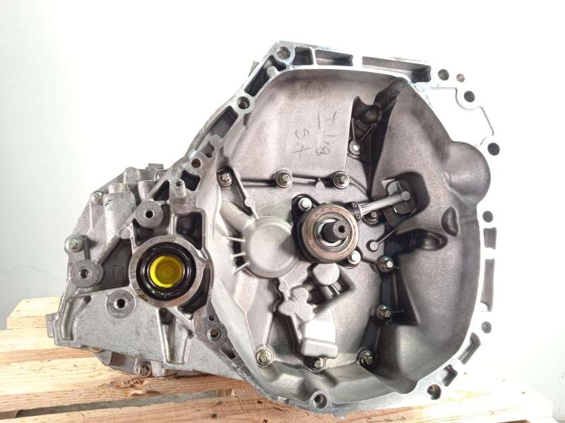 Recambio de caja cambios para renault megane iv hatchback (b9a/m/n_) 1.6 16v referencia OEM IAM JR5396 320101659R 320102218R
