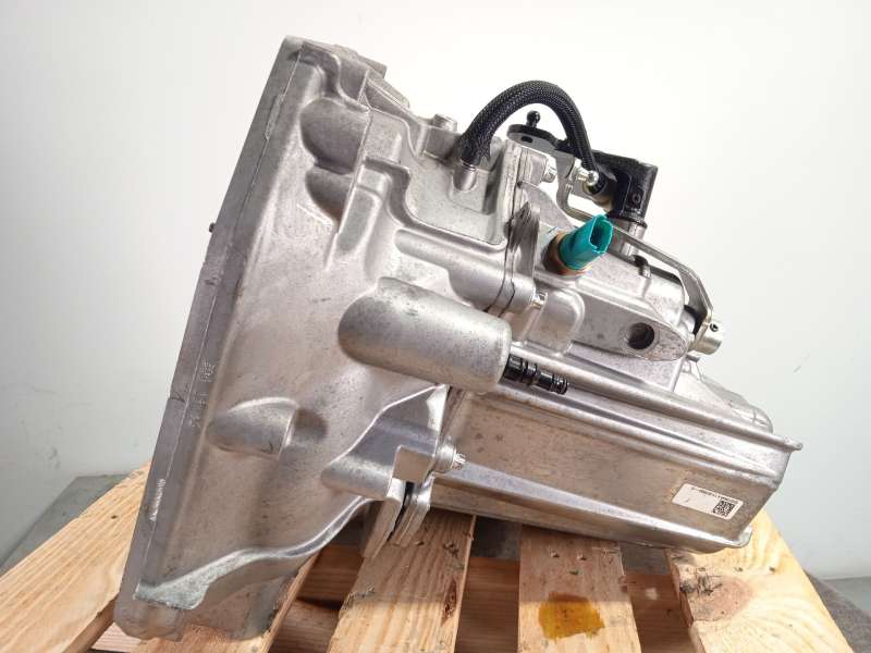 Recambio de caja cambios para dacia sandero iii 1.0 tce 100 referencia OEM IAM JT4016 320103789R 2