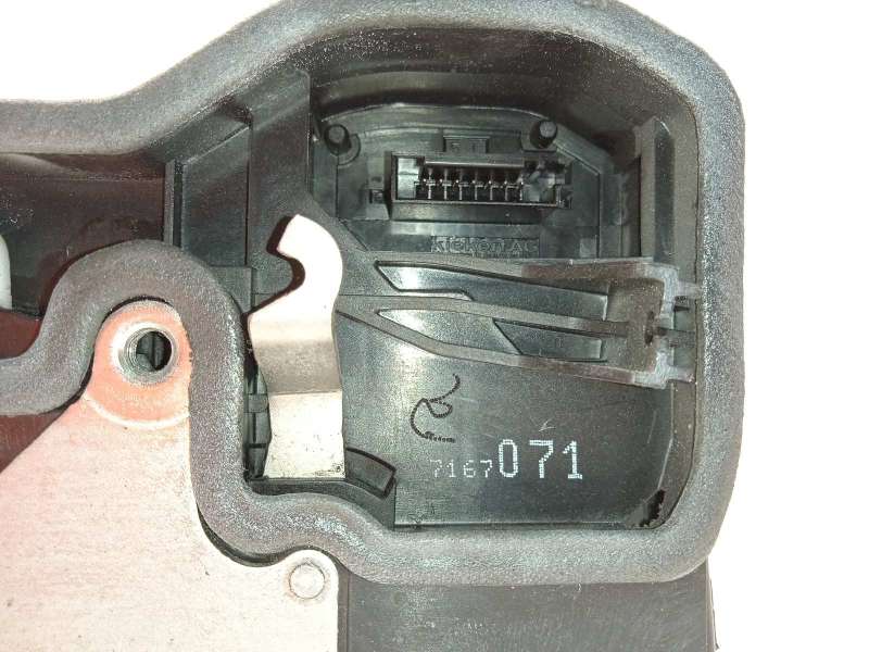 Recambio de cerradura puerta delantera izquierda para bmw x3 (e83) 2.0d referencia OEM IAM 7167071 51227167071 3