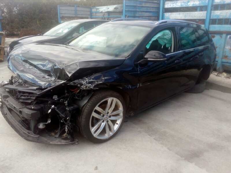 VOLKSWAGEN GOLF VII SPORTSVAN