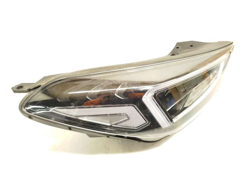 Recambio de faro derecho para hyundai tucson (tl, tle) 1.6 crdi hybrid 48v referencia OEM IAM 92102D7700 2