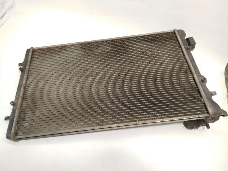 Recambio de radiador agua para seat leon (1m1) 1.6 16 v referencia OEM IAM 1J0121253AF 2